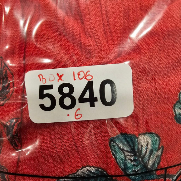 NWOT Band of Gypsies Floral Romper Size L Red - Picture 12 of 12